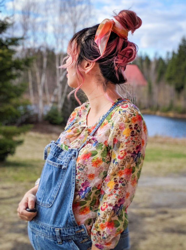 Zara floral top Forever 21 denim overall country cabin style maternity wear Montreal fashion beauty lifestyle blog 1