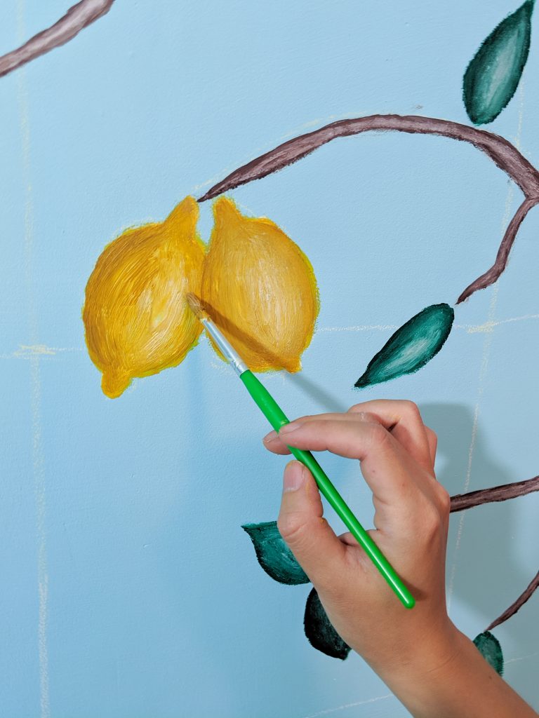 Paint lemons DIY lemon tree statement mural accent wall Montreal lifestyle fashion beauty blog