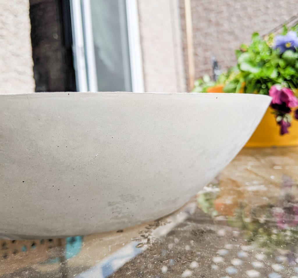 smooth DIY concrete fire bowl Montreal lifestyle beauty fashion blog