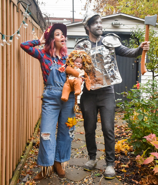 Wizard of Oz family Halloween costume tin man scarecrow lion Montreal fashion beauty lifestyle blog 3