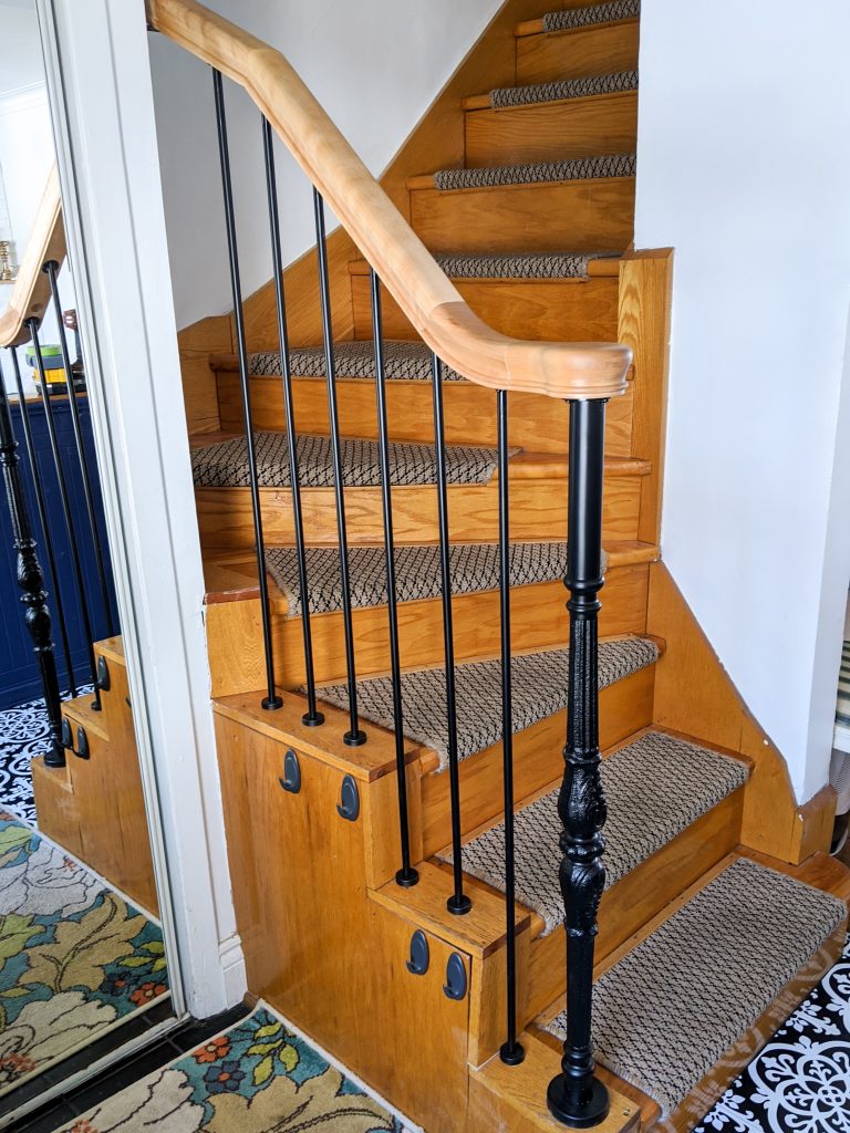 after vintage-inspired metal baluster wooden stair railing installation remodel renovation Montreal lifestyle fashion beauty blog 2