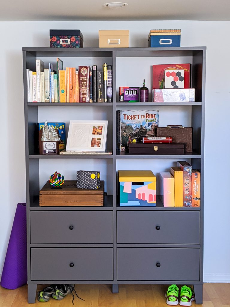 bookcase DIY basement remodel Montreal lifestyle fashion beauty blog