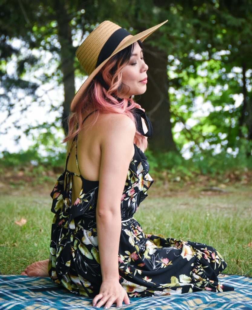 straw hat floral dress summer fashion Montreal fashion beauty lifestyle blog 1
