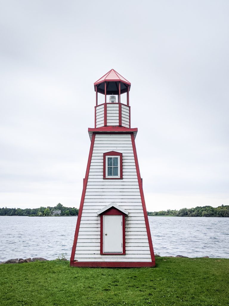 Gananoque lighthouse 1000 Islands Sandbanks Provincial Park travel Montreal lifestyle fashion beauty blog 2