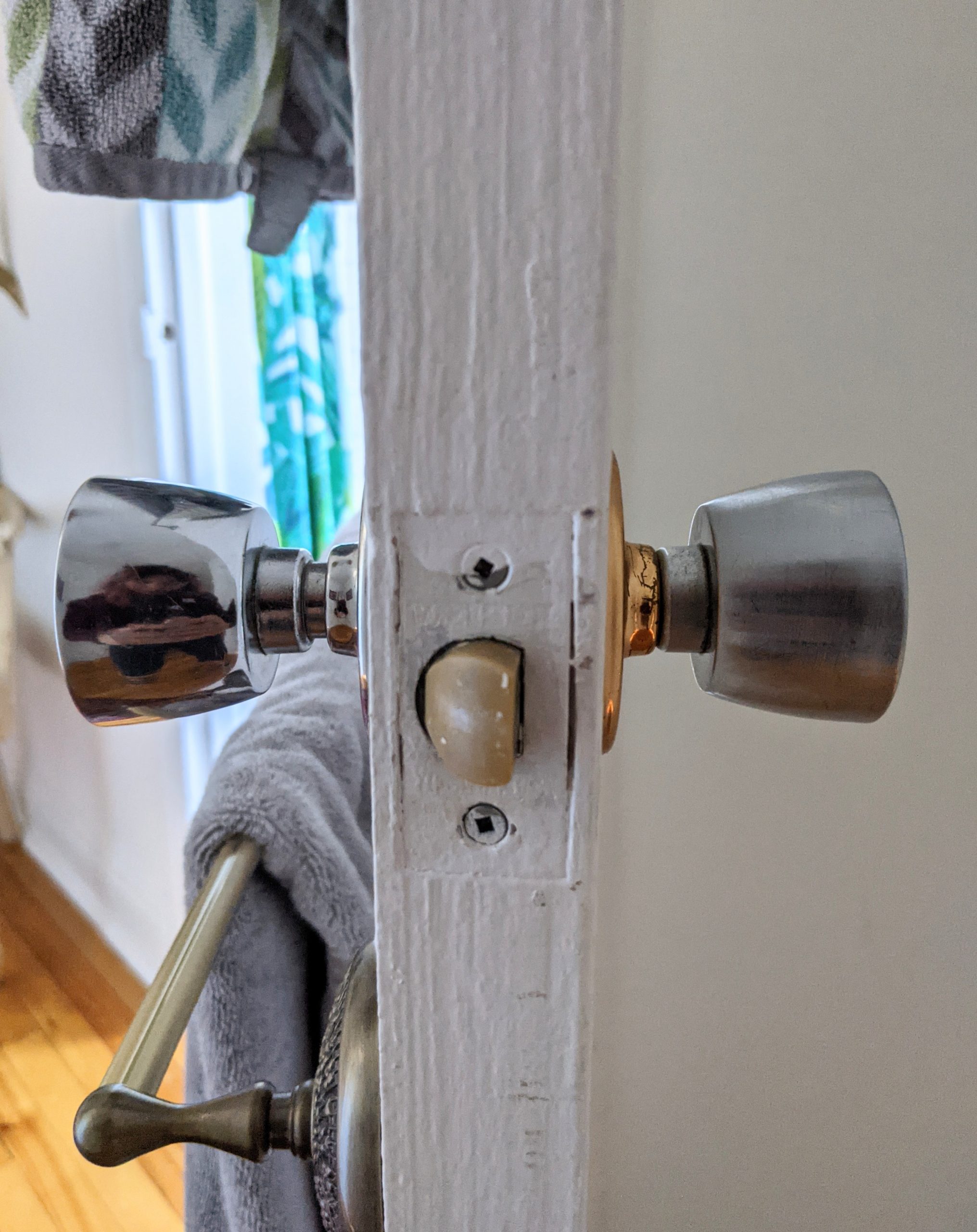 Installing New Doorknobs – Eclectic Spark
