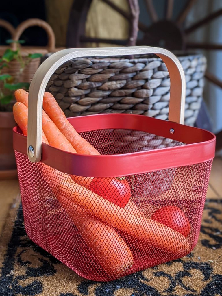 IKEA Risatorp basket gardening gear favourites Montreal lifestyle fashion beauty blog 1