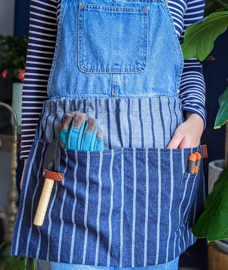 Sophie Conran waist apron gardening gear favourites Montreal lifestyle fashion beauty blog 2