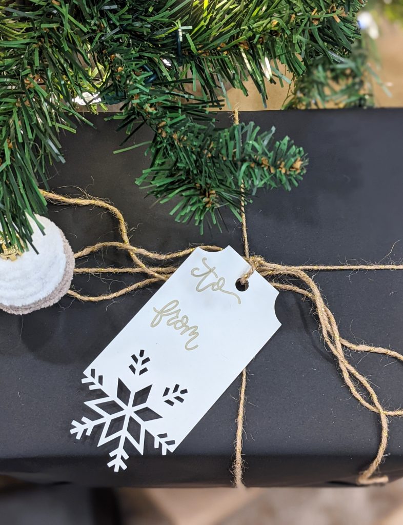 holiday DIY Cricut Montreal lifestyle fashion beauty blog 3