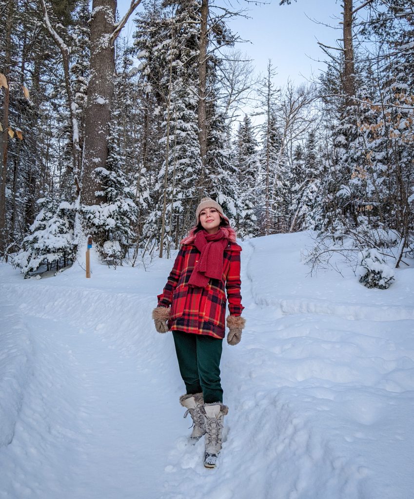 hiking fashion Le Baluchon winter vacation Montreal fashion beauty lifestyle blog