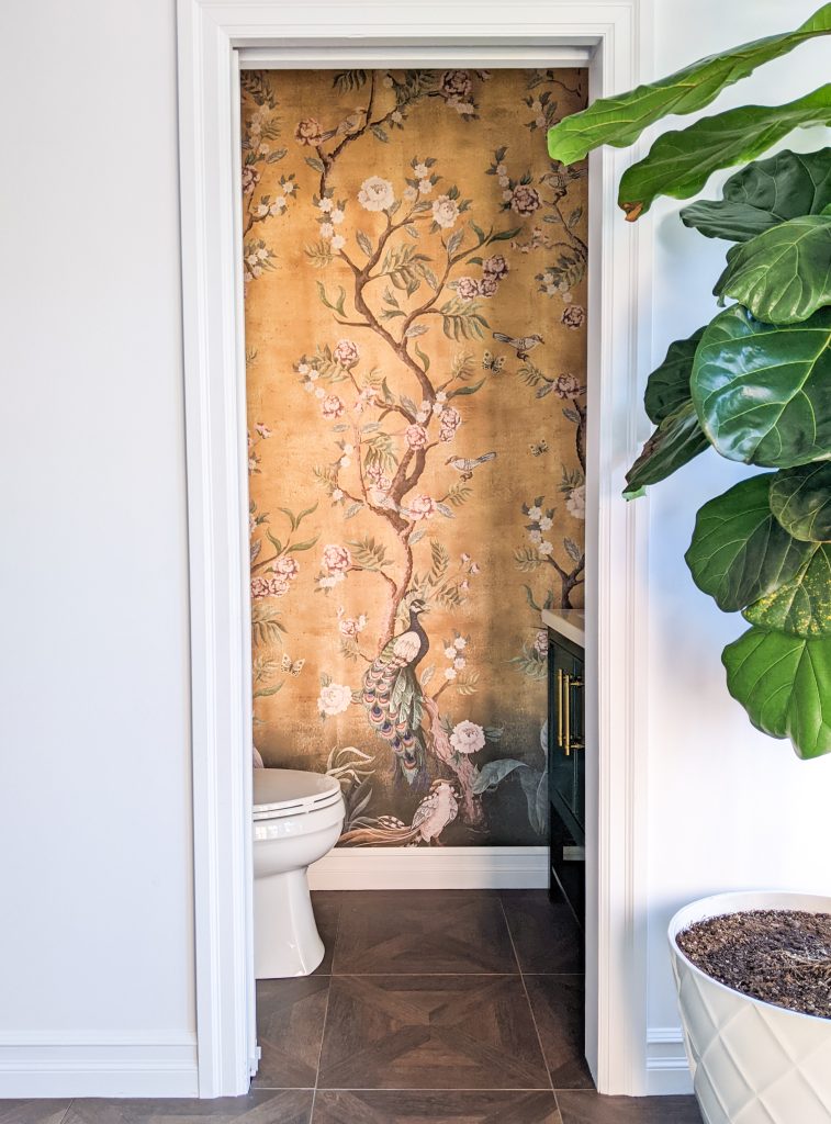 tiny bold powder room design Montreal lifestyle fashion beauty blog