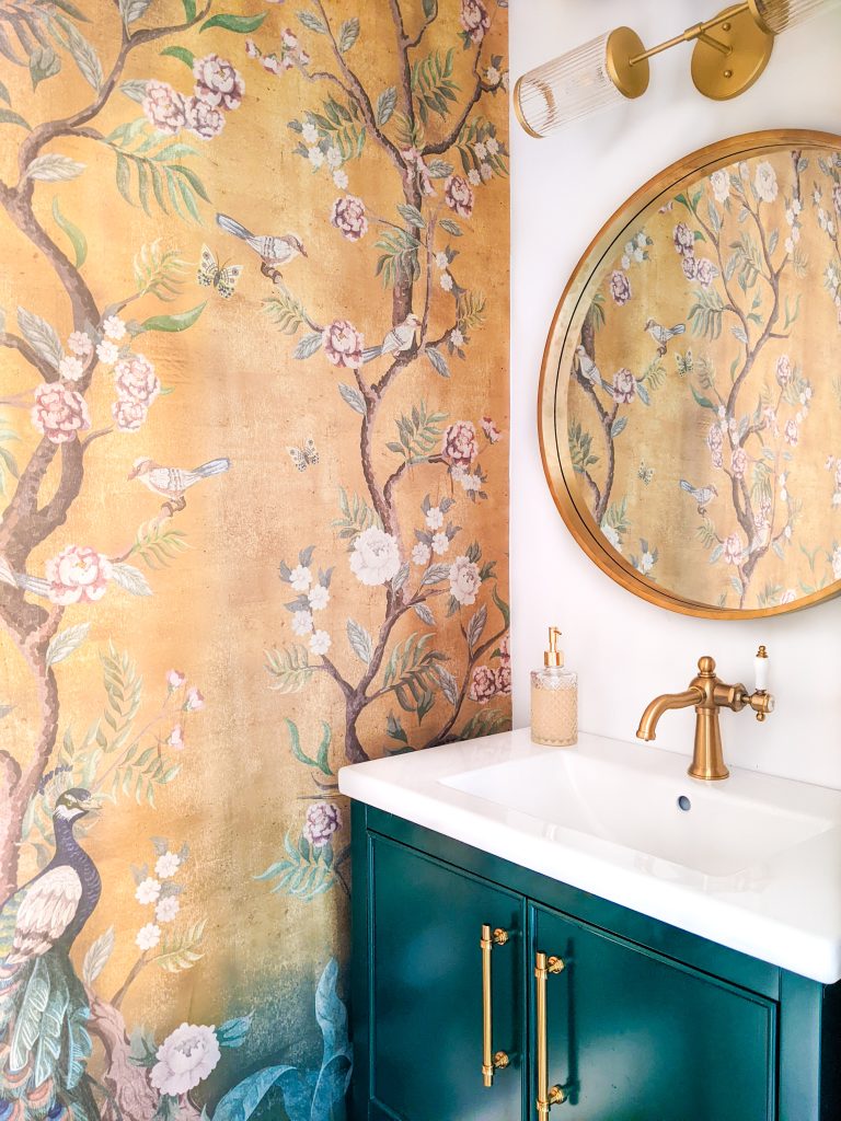 chinoiserie wallpaper eclectic bold powder room design Montreal lifestyle fashion beauty blog