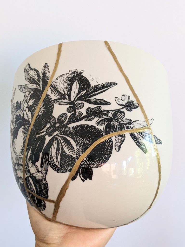 Kintsugi: Gold leaves to get us thinking