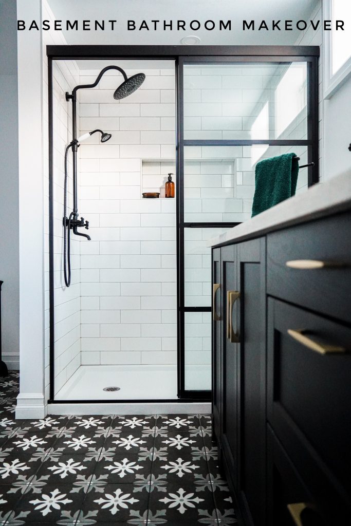 after black and white vintage retro basement bathroom laundry room makeover renovation remodel Montreal lifestyle fashion beauty blog 1