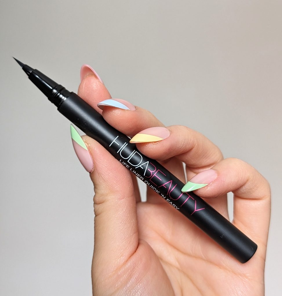 Huda Beauty Life Liner Quick 'N Easy in Black Montreal beauty fashion lifestyle blog